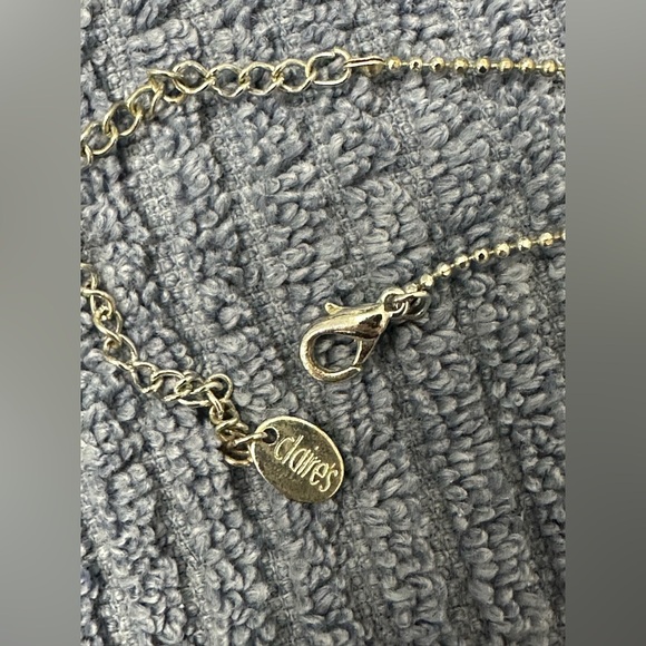 🎁Elegant Girls Necklace from Claire’s🎁 - Picture 4 of 6
